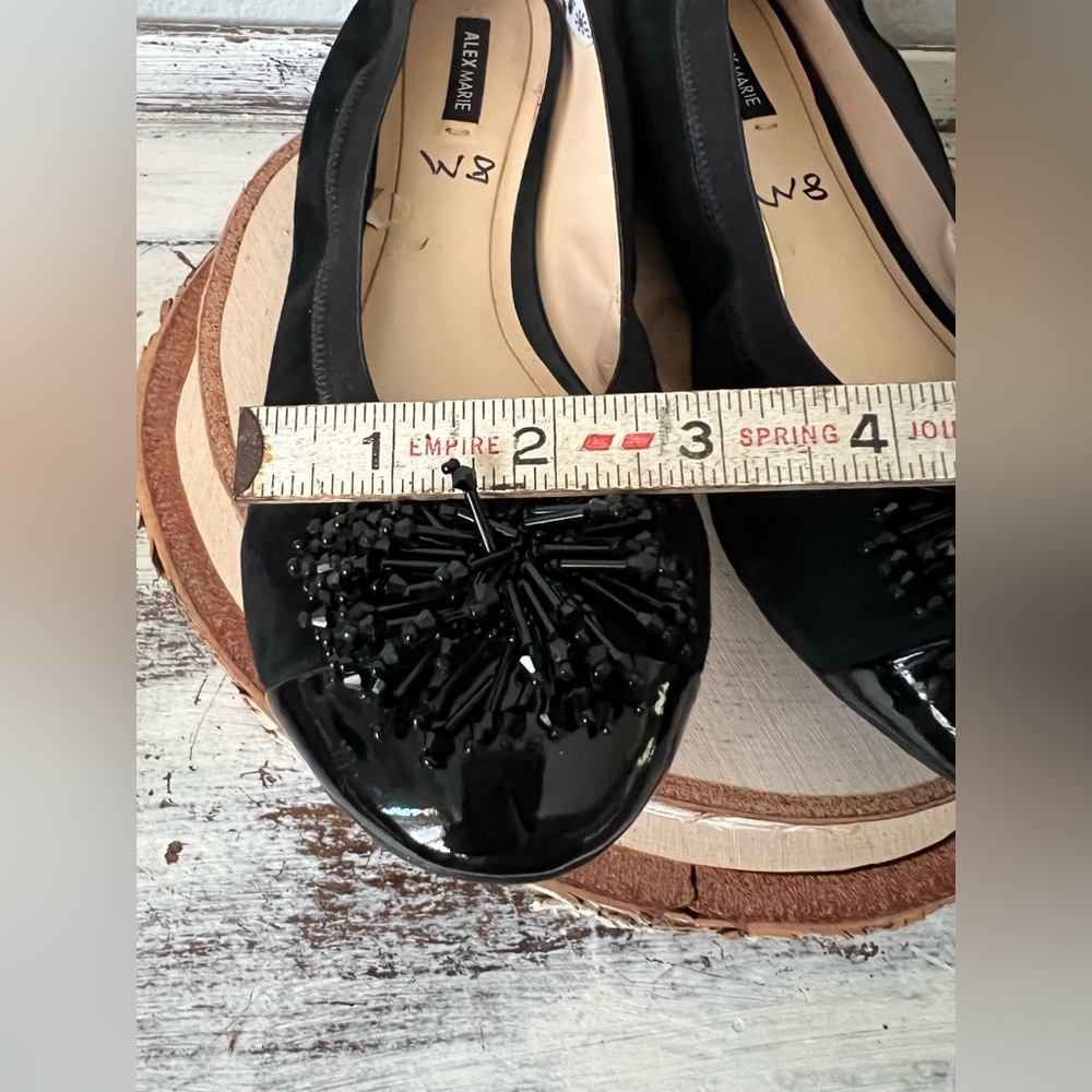 ✨SOLD✨ Alex Marie Shoes Black Leather Ballet Flats Size 8 Beaded Pom Pom - Picture 9 of 9